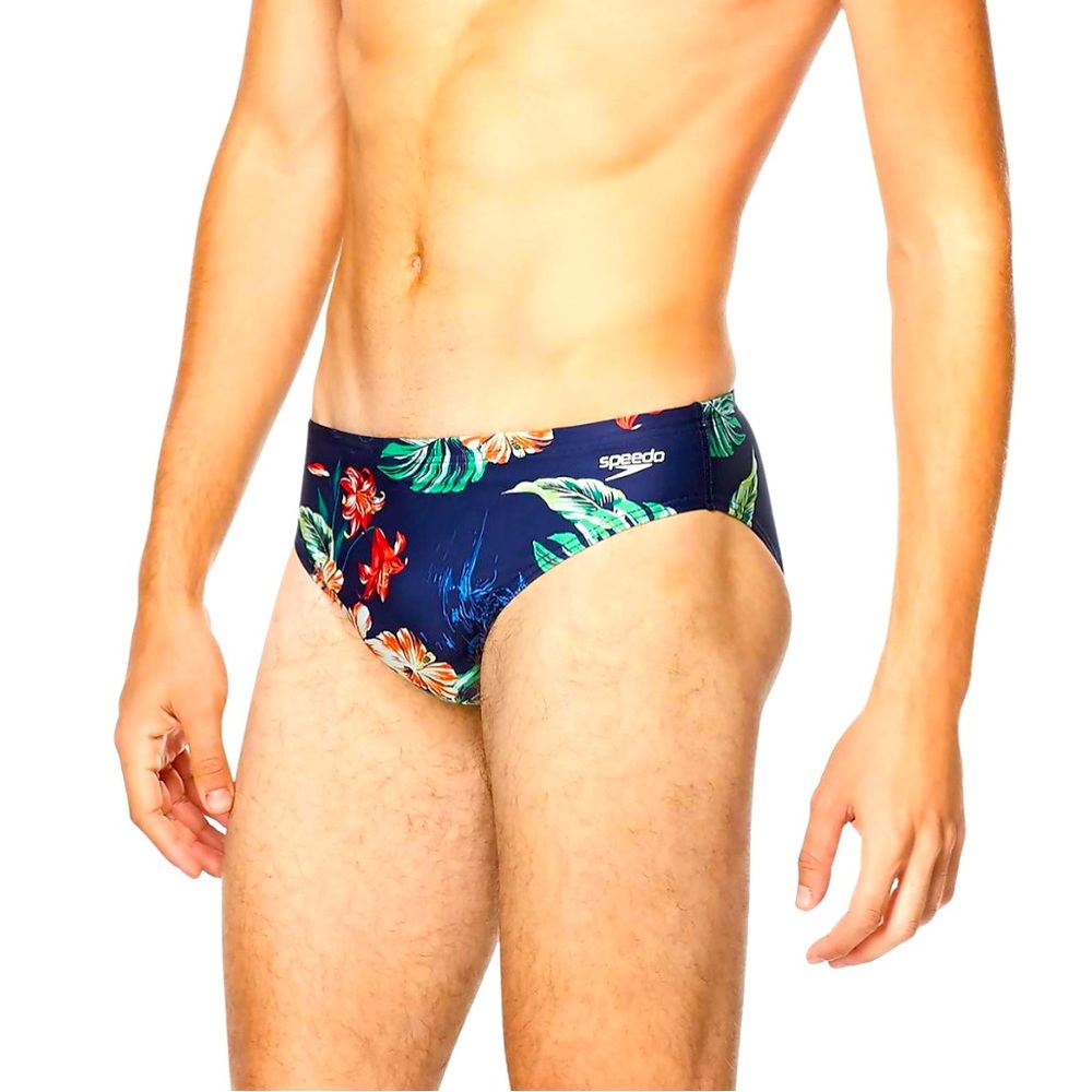 Men’s Speedo size 36 Runs small